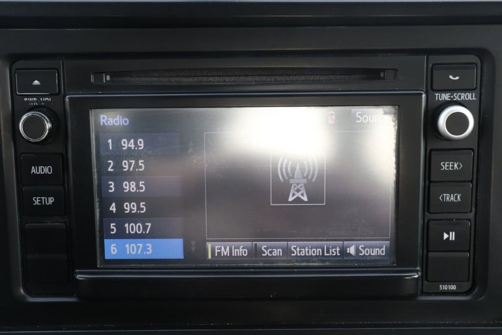 Used 2017 Toyota Tacoma SR image 30