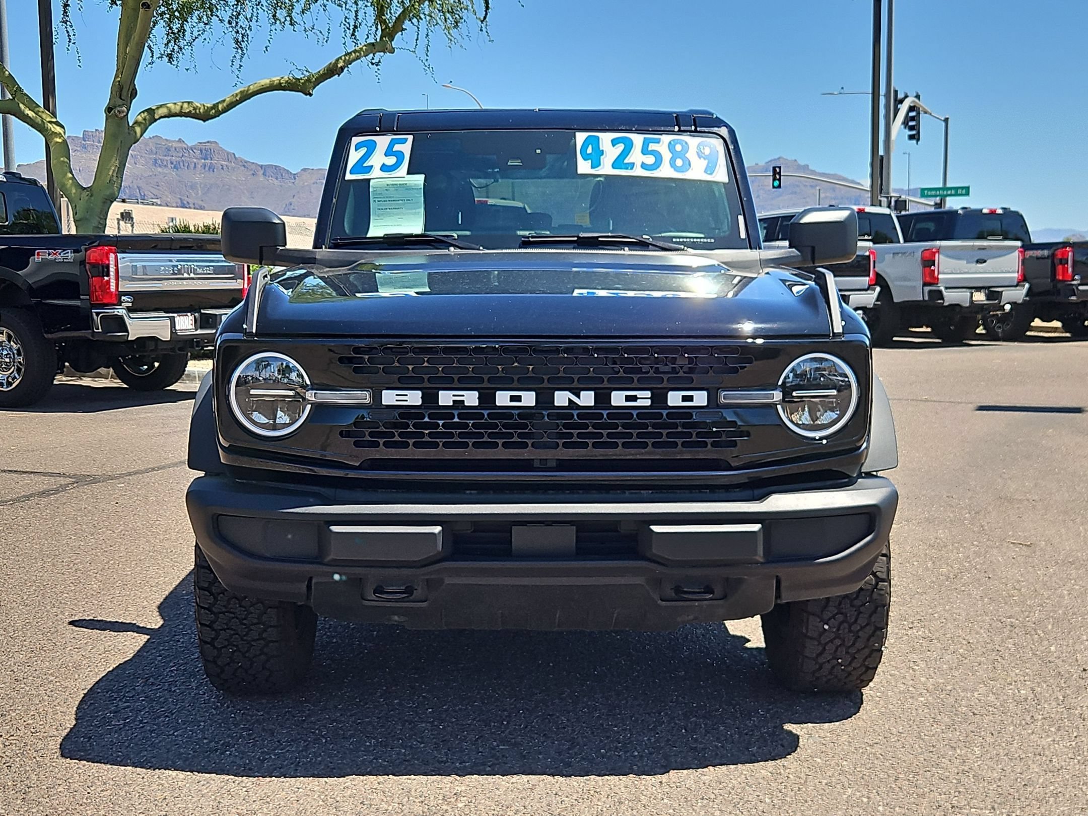 Certified 2025 Ford Bronco Big Bend AWD/4WD image 2