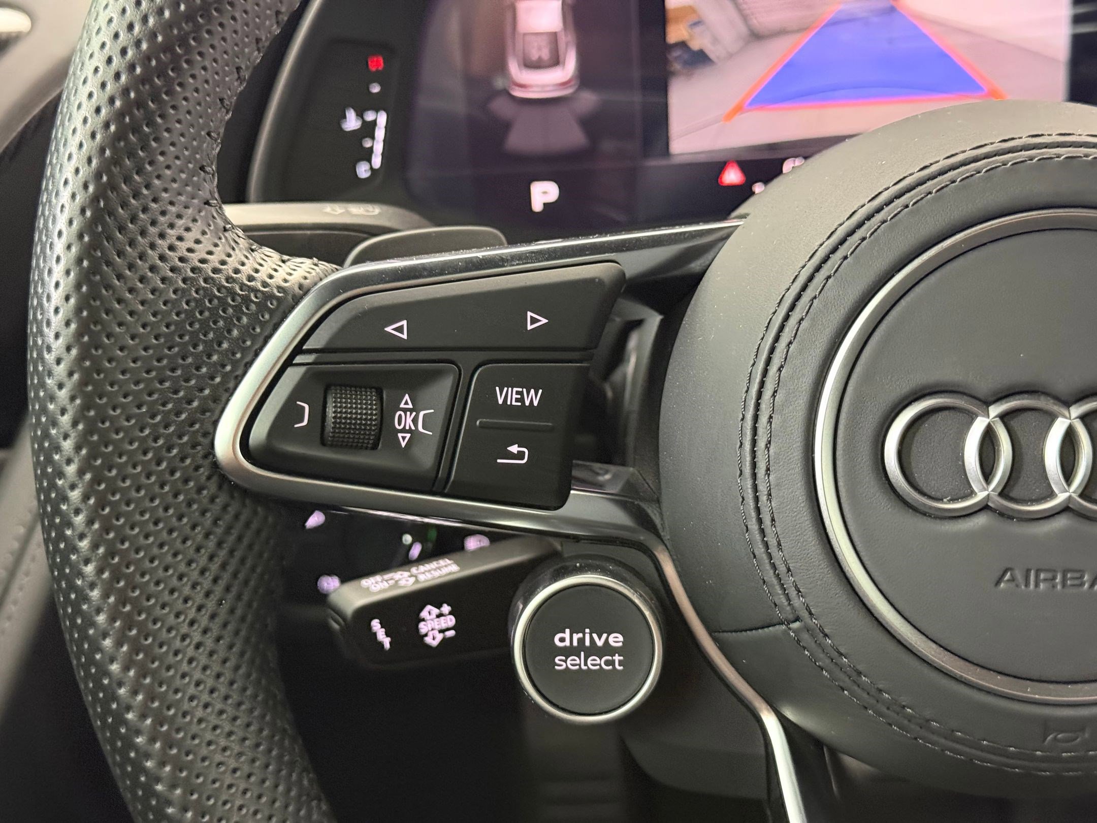 Certified 2021 Audi R8 V10 w/ Premium Package image 17