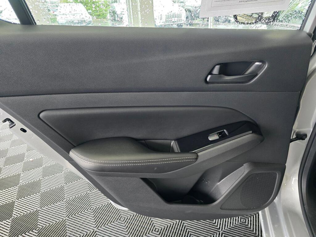 Used 2023 Nissan Altima 2.5 SV image 37