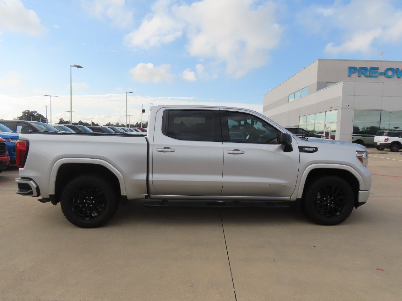Used 2020 GMC Sierra 1500 Elevation w/ Elevation Value Package RWD image 10