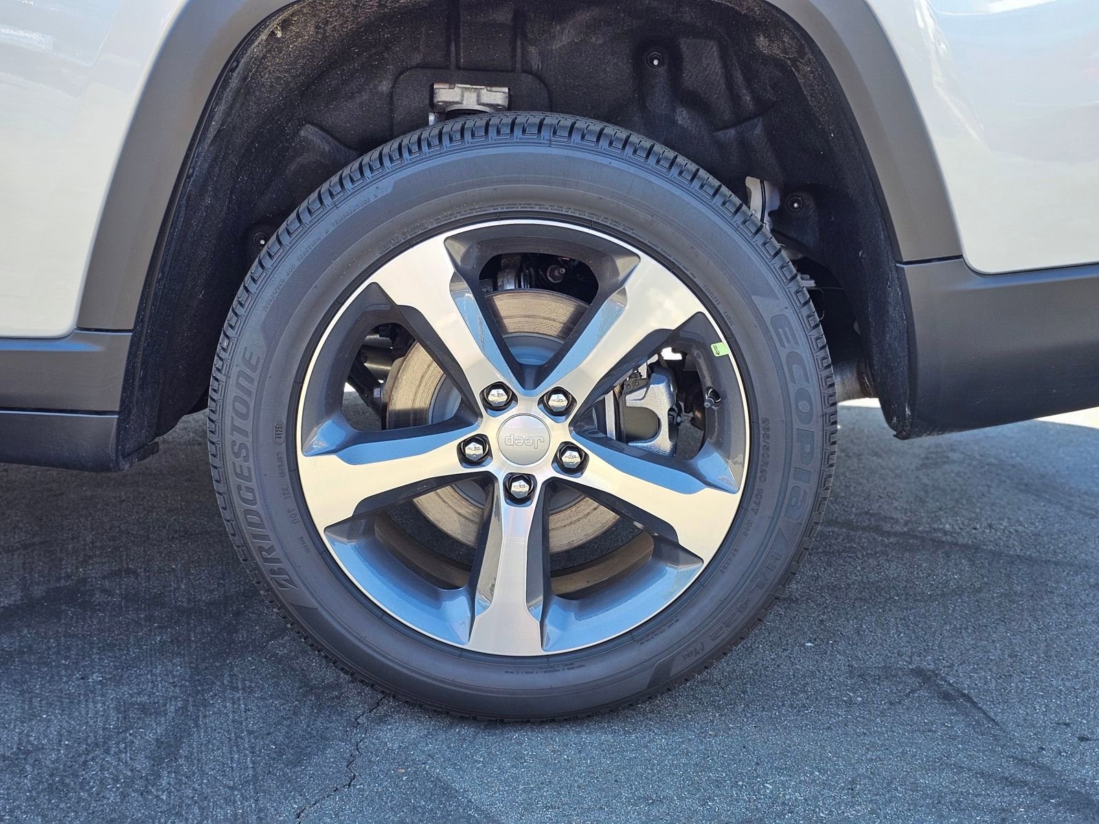 New 2026 Jeep Grand Cherokee L Limited AWD/4WD image 9
