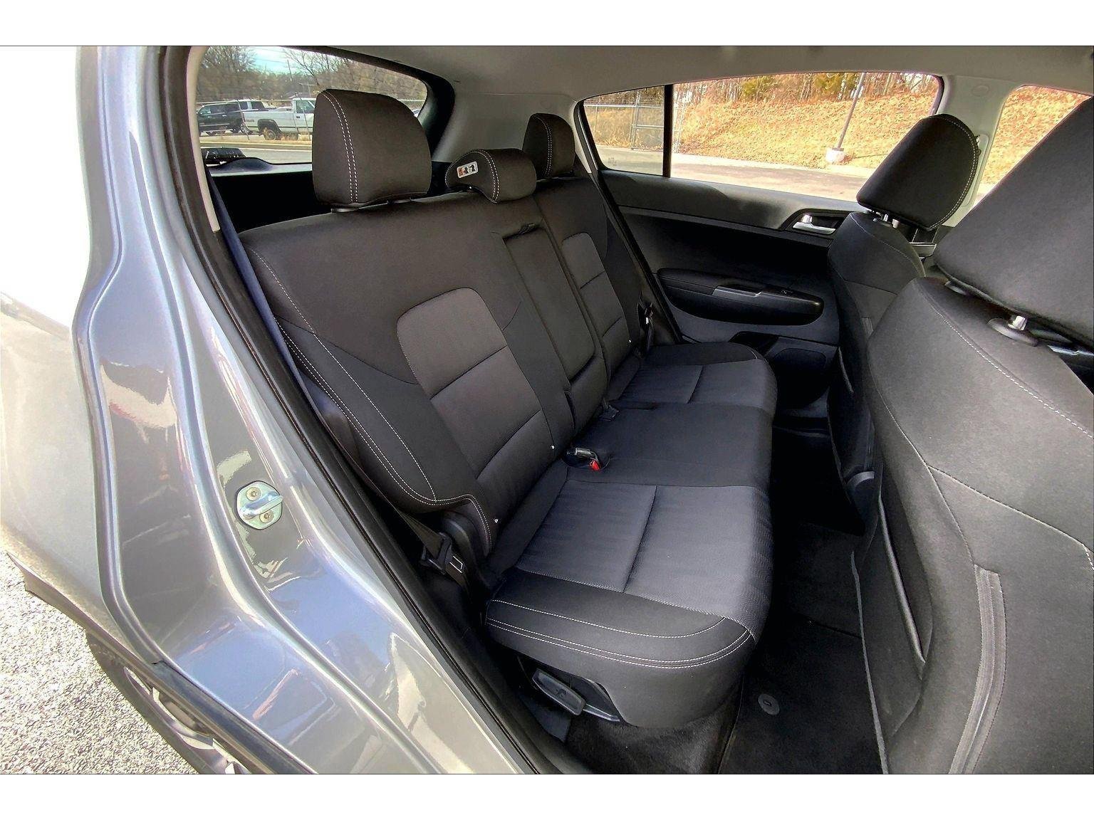 Used 2020 Kia Sportage LX image 21