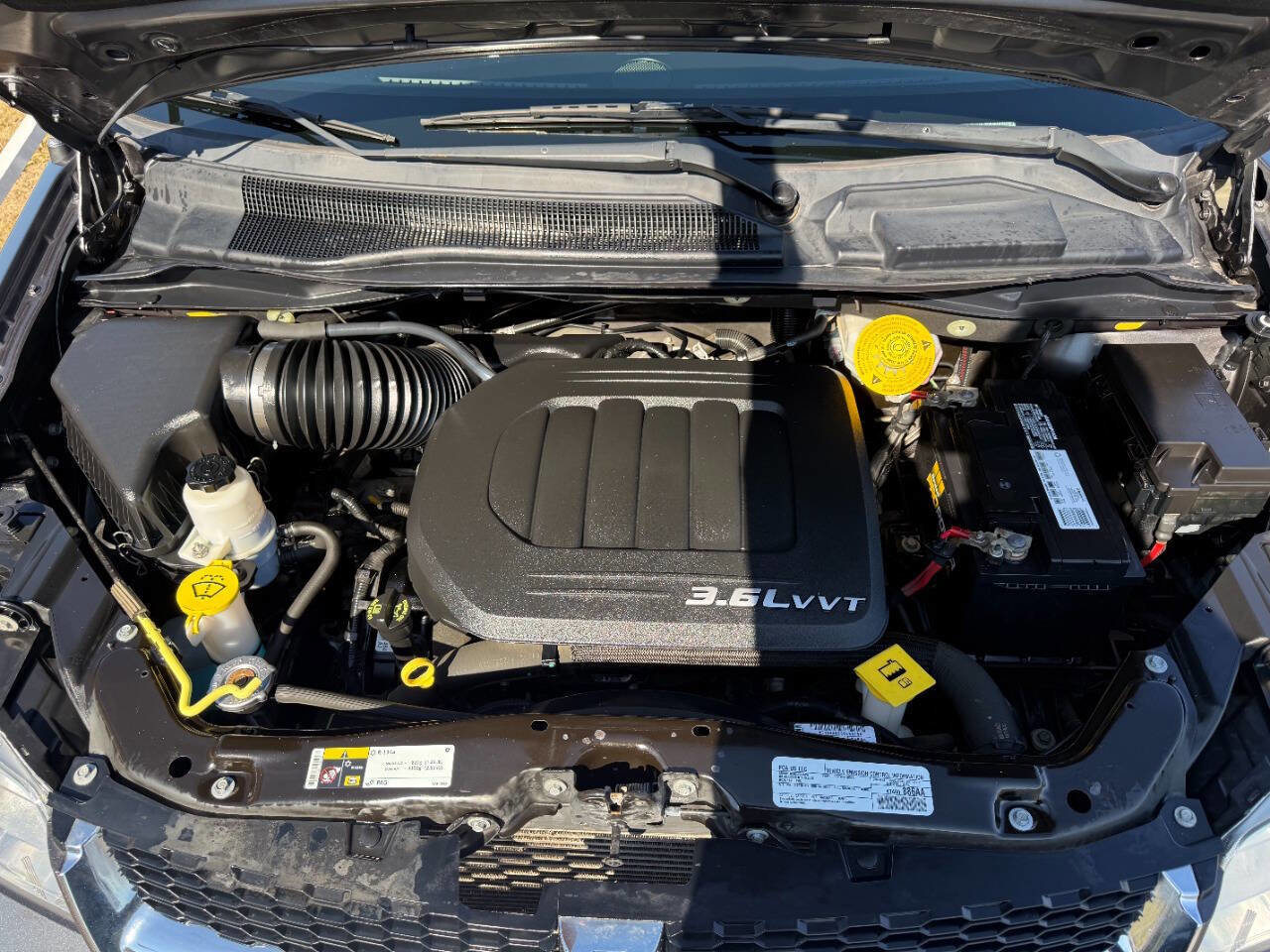 Used 2017 Dodge Grand Caravan SXT image 20