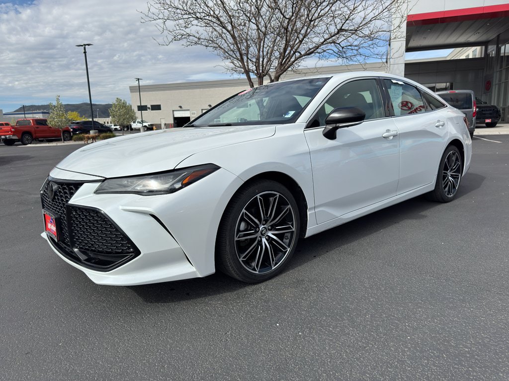 Used 2019 Toyota Avalon Touring w/ Advanced Safety Package FWD image 5