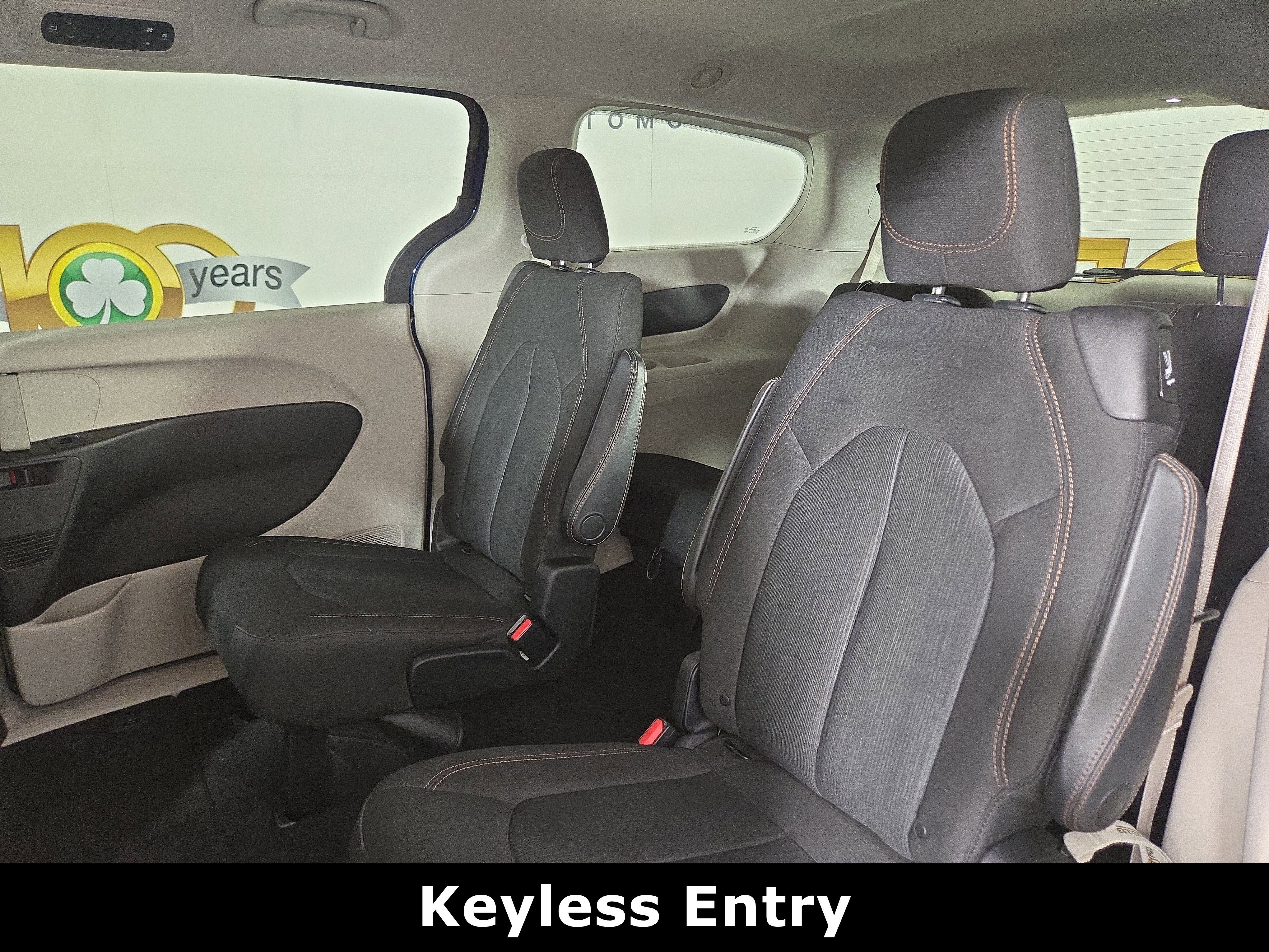 Used 2017 Chrysler Pacifica LX w/ Tire & Wheel Group image 12