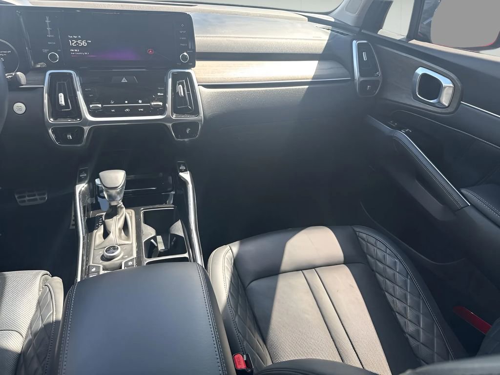 Used 2023 Kia Sorento SX Prestige image 21