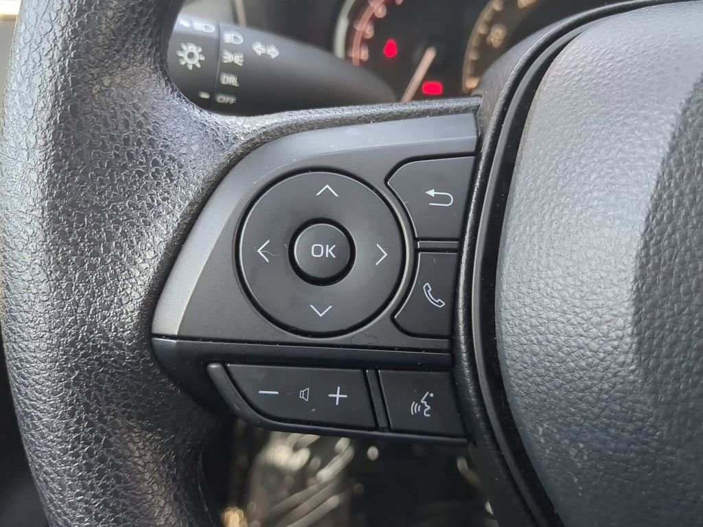 Used 2025 Toyota RAV4 LE image 24