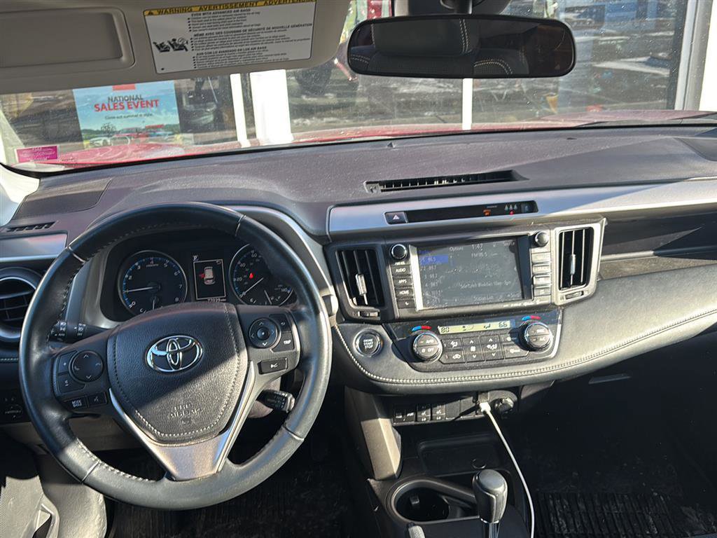 Used 2018 Toyota RAV4 XLE image 4