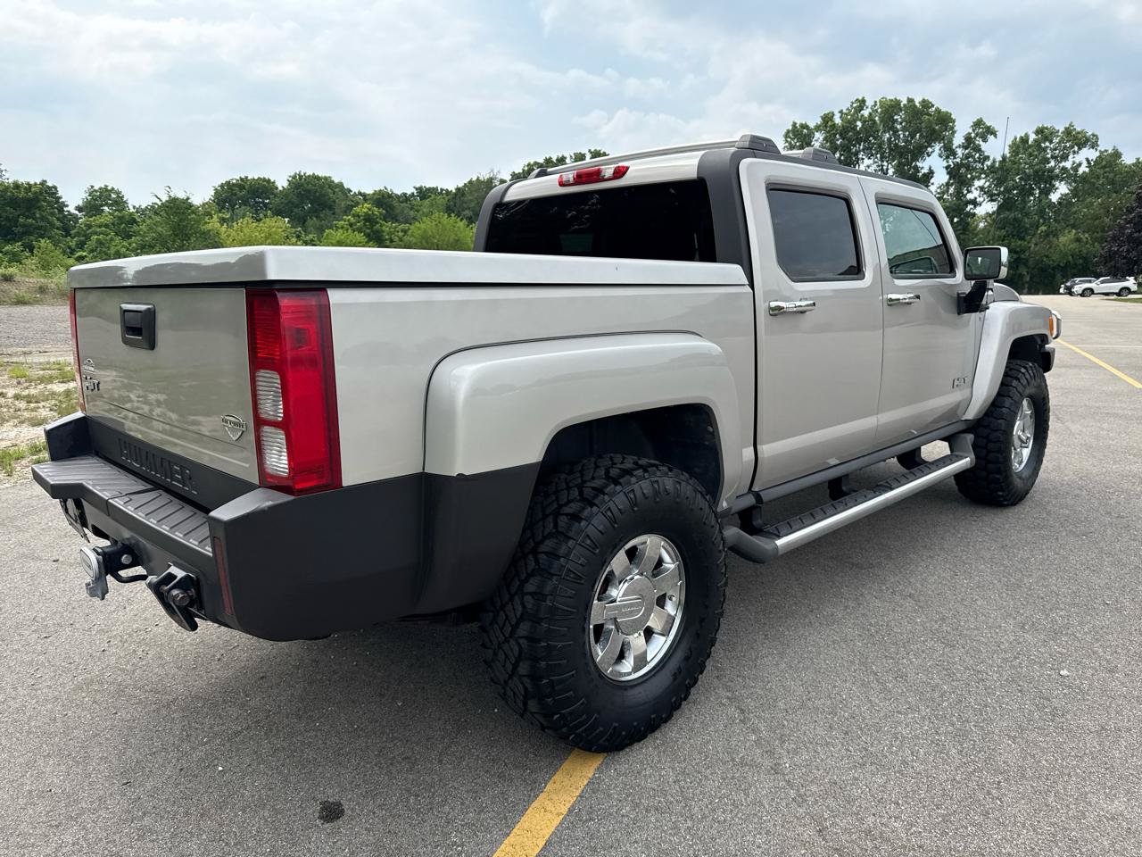 Used 2009 HUMMER H3T Alpha AWD/4WD image 5