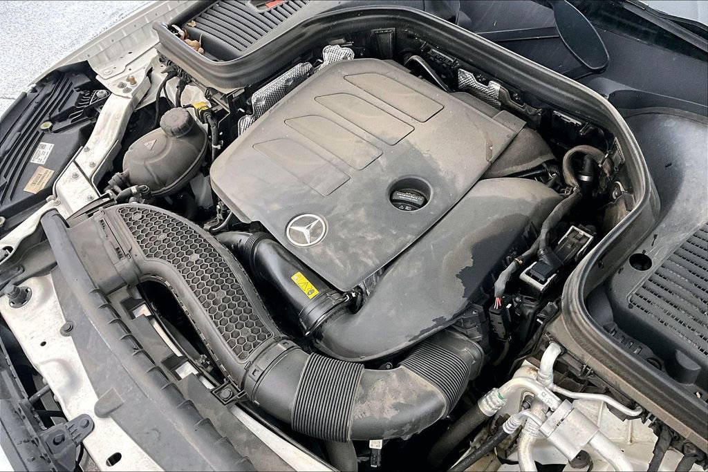 Used 2023 Mercedes-Benz GLC 300 4MATIC Coupe image 43