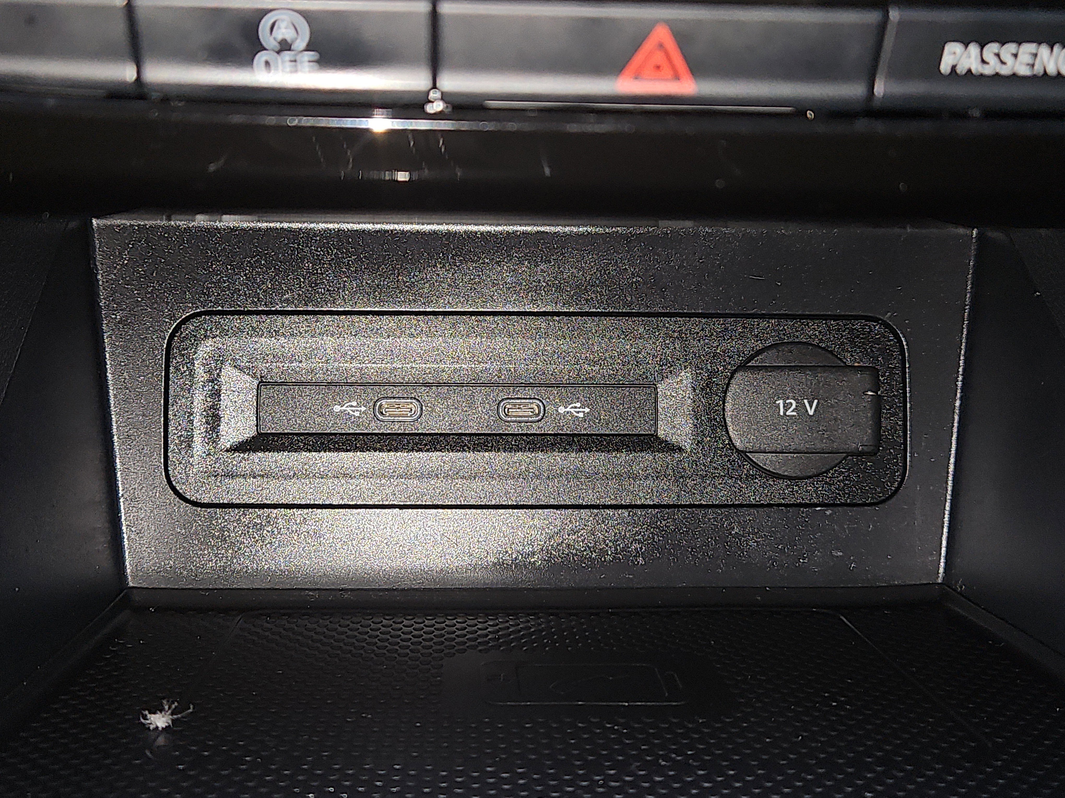 Certified 2022 Volkswagen Atlas SEL R-Line image 14