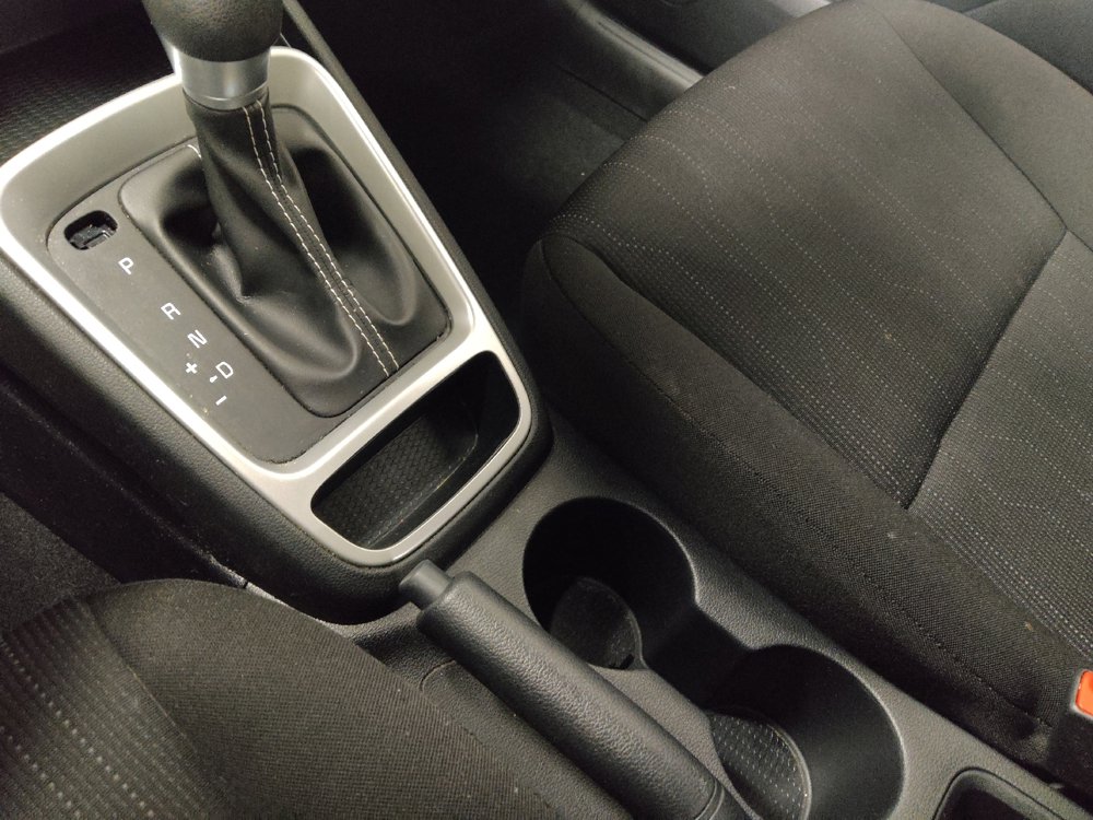 Used 2020 Hyundai Venue SE image 26