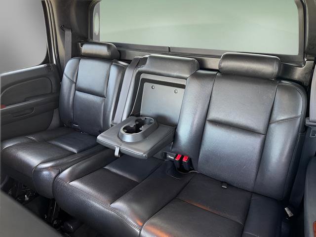 Used 2013 Chevrolet Avalanche LTZ image 23