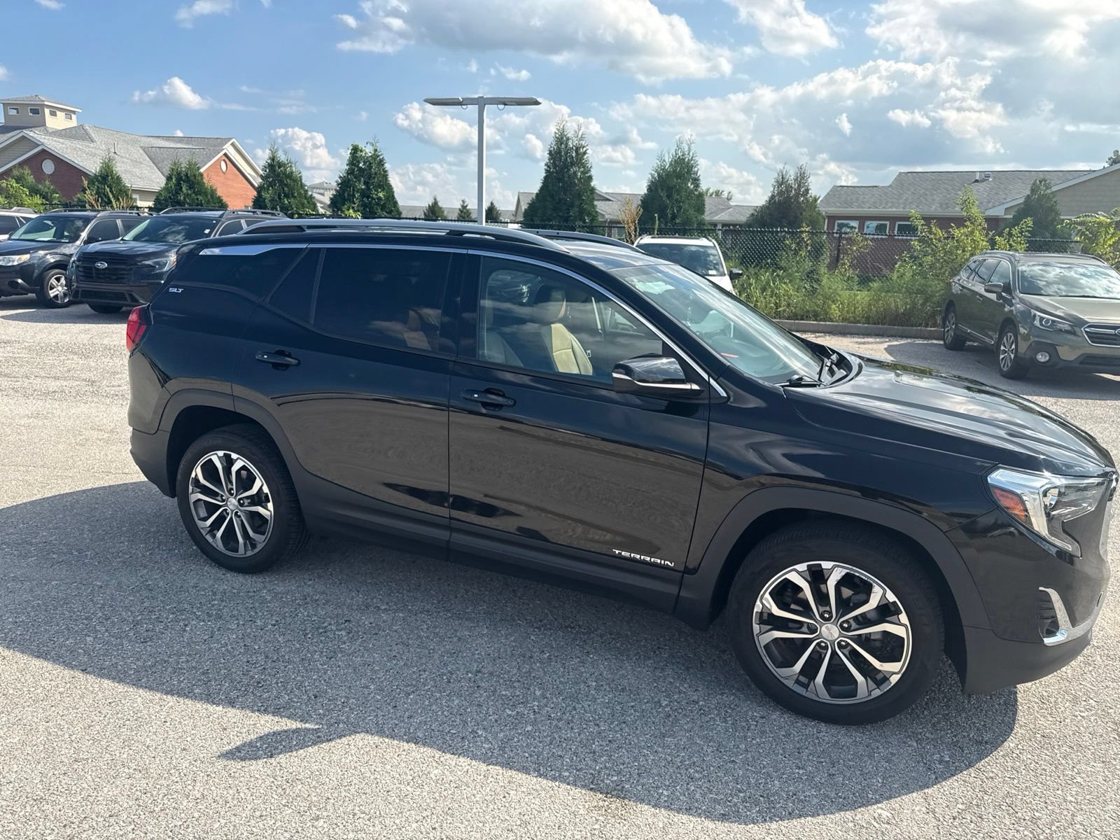 Used 2021 GMC Terrain SLT AWD/4WD image 9