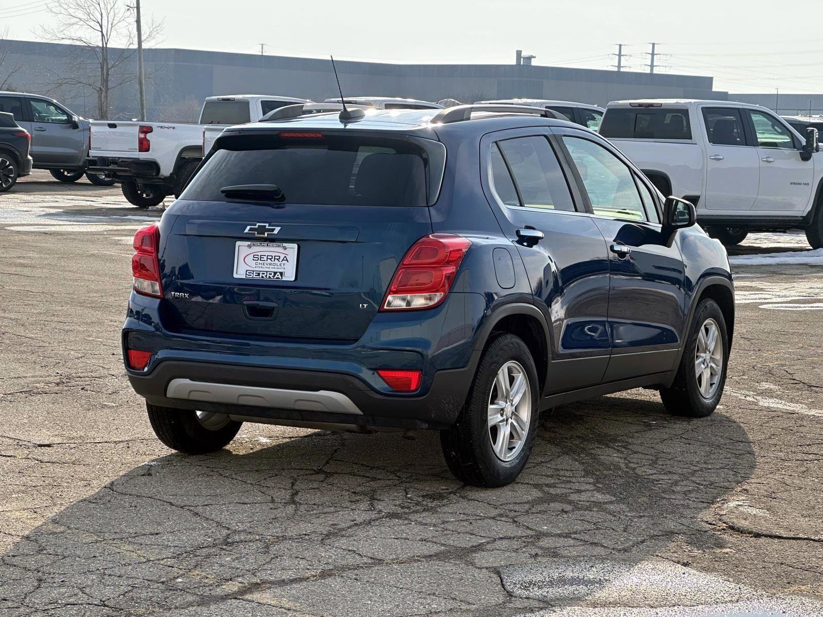 Used 2020 Chevrolet Trax LT w/ Driver Confidence Package image 5