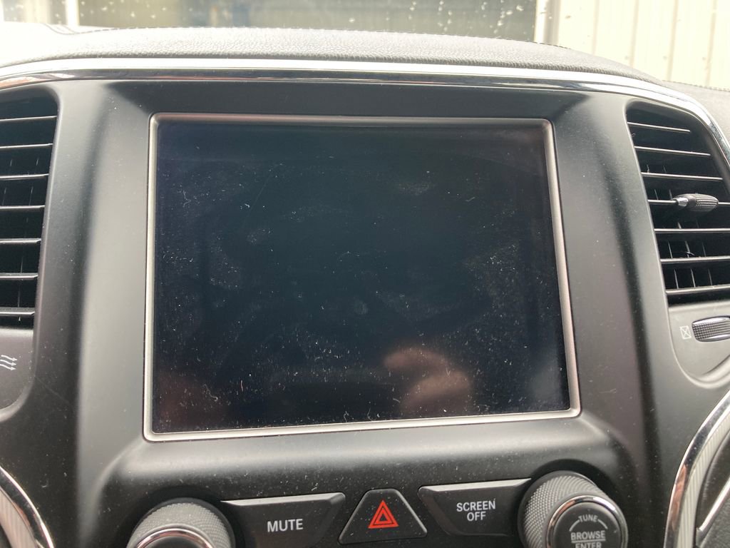 Used 2018 Jeep Grand Cherokee Limited image 24