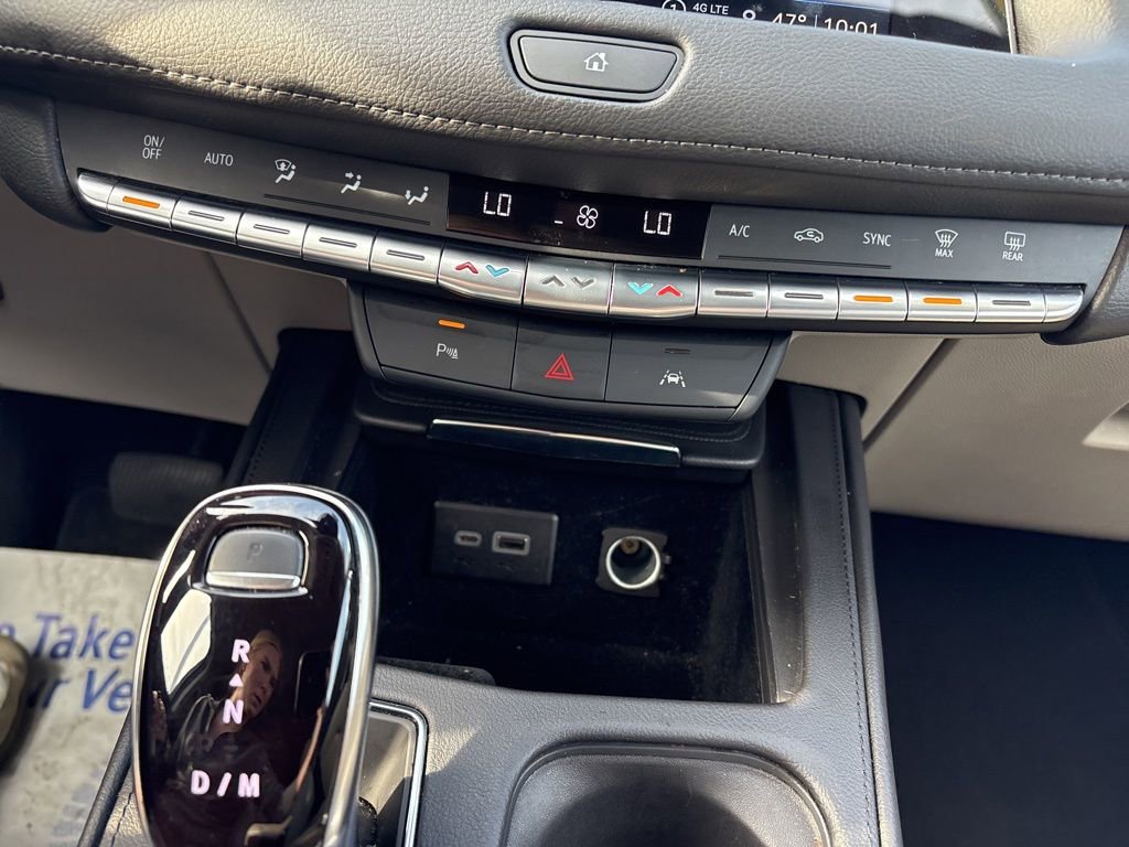 Used 2023 Cadillac XT4 Premium Luxury image 33