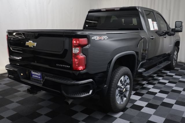Used 2022 Chevrolet Silverado 2500 Custom w/ Custom Value Package AWD/4WD image 17