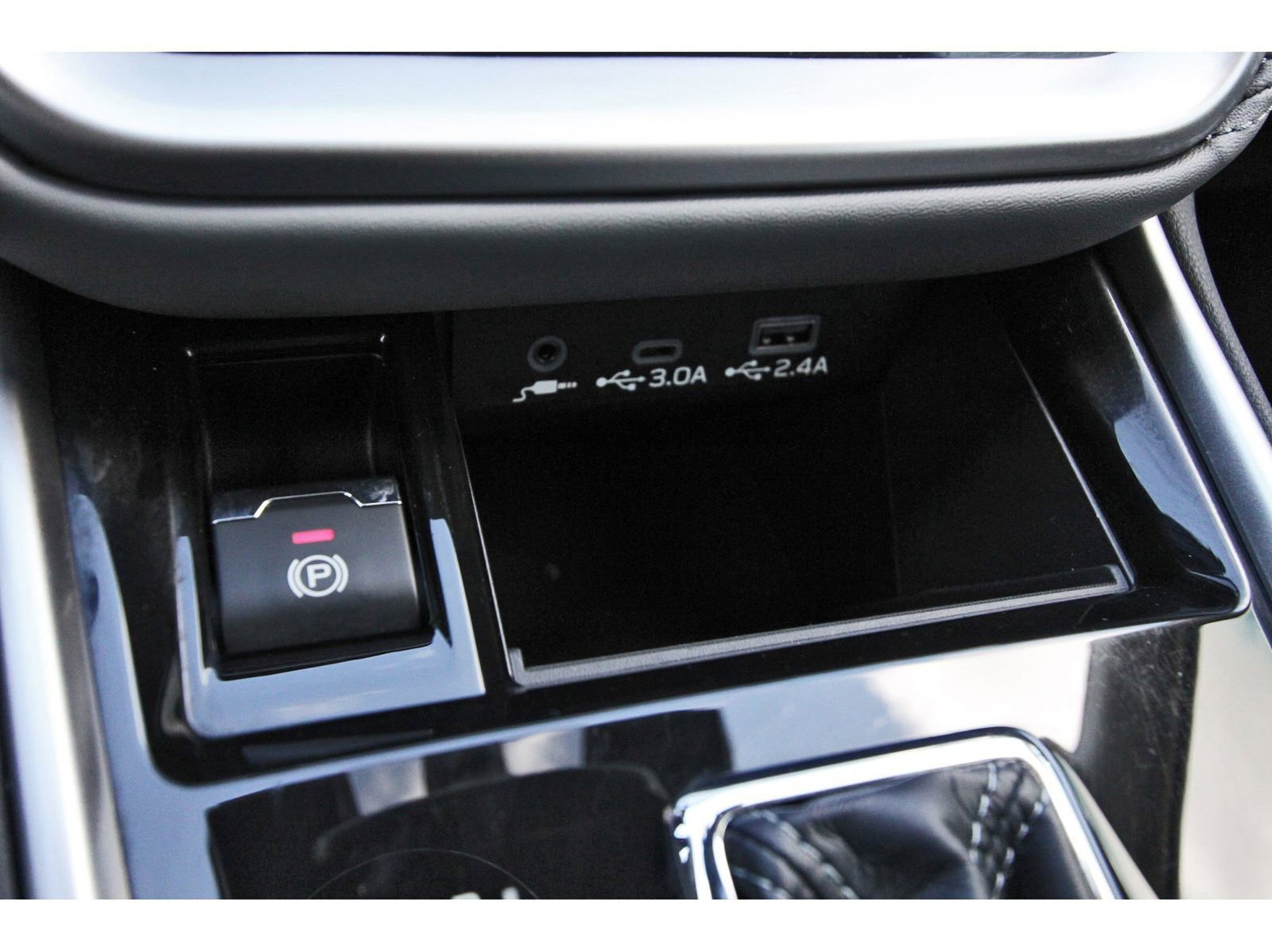 Certified 2025 Subaru Outback Premium image 27