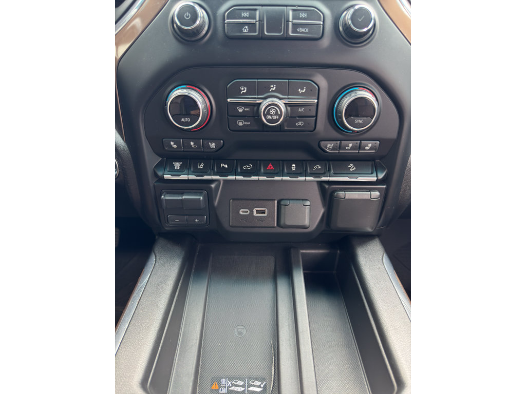 Used 2020 Chevrolet Silverado 2500 High Country w/ Z71 Off-Road Package AWD/4WD image 23