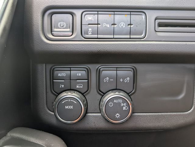 Used 2024 Chevrolet Silverado 2500 Custom w/ Custom Value Package AWD/4WD image 34
