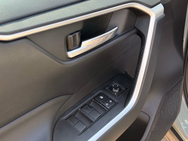 Used 2021 Toyota RAV4 XLE image 23