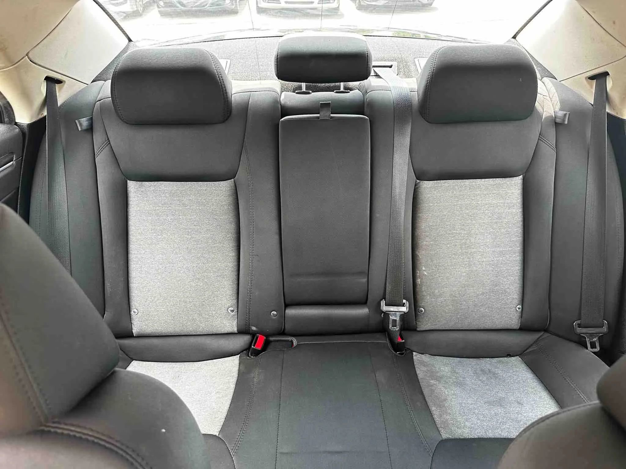 Used 2018 Chrysler 300 Touring w/ Driver Convenience Group image 58