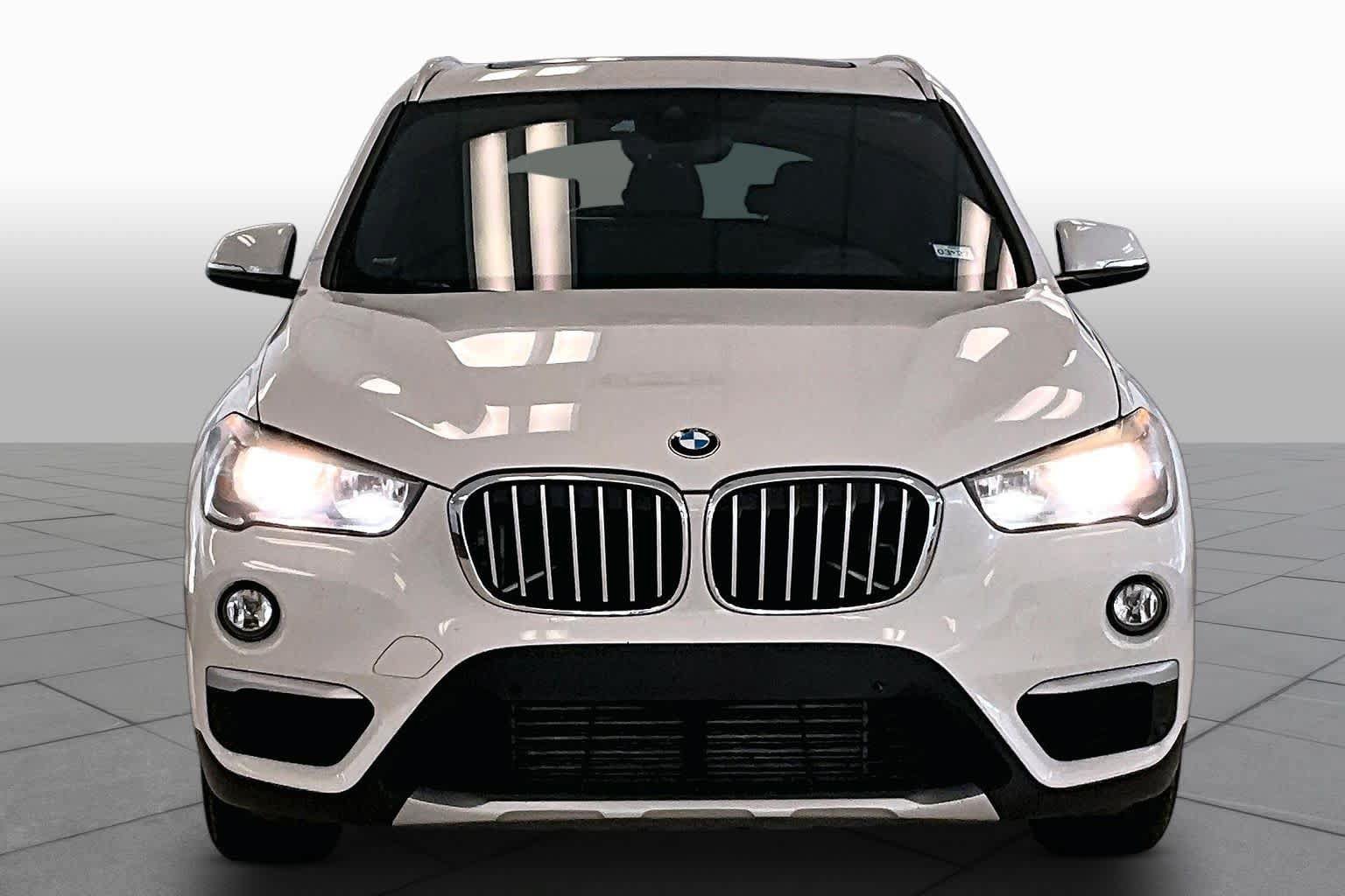 Used 2019 BMW X1 sDrive28i w/ Convenience Package FWD image 3