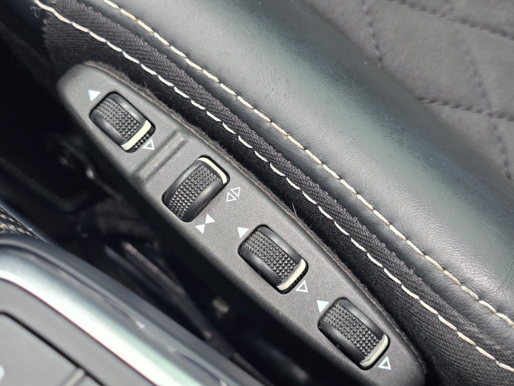 Used 2018 Mercedes-Benz G 550 Squared image 60
