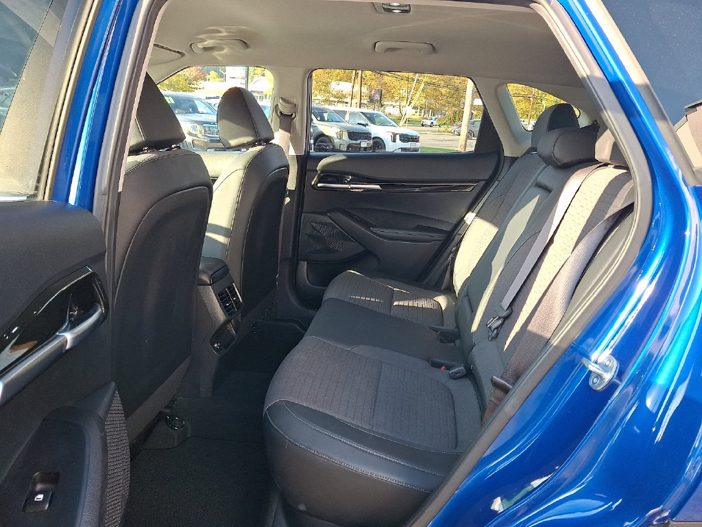 Certified 2023 Kia Seltos S w/ Navigation Package AWD/4WD image 12