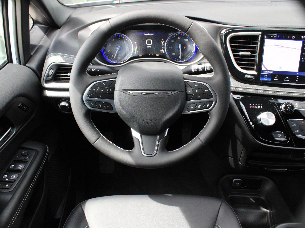 New 2027 Chrysler Pacifica Select w/ Family Tech Group FWD image 13