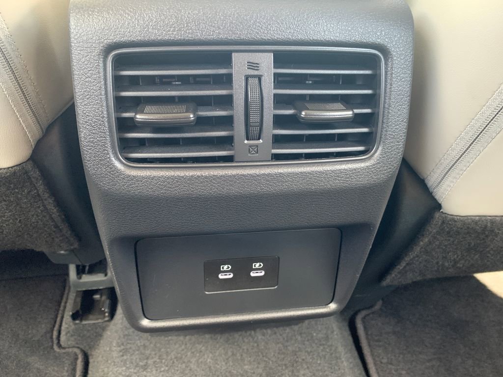 Used 2026 Nissan Rogue SV w/ SV Premium Package image 18