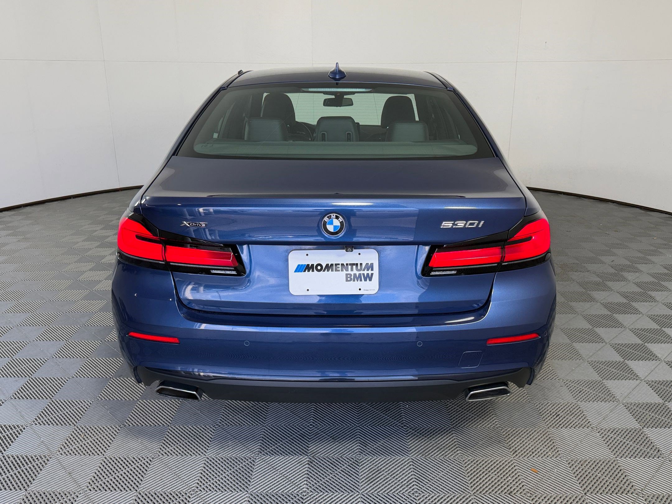 Used 2021 BMW 530i xDrive w/ Convenience Package image 10