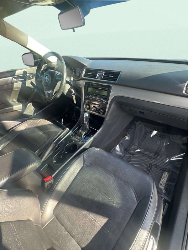 Used 2014 Volkswagen Passat 1.8T Wolfsburg Edition image 5