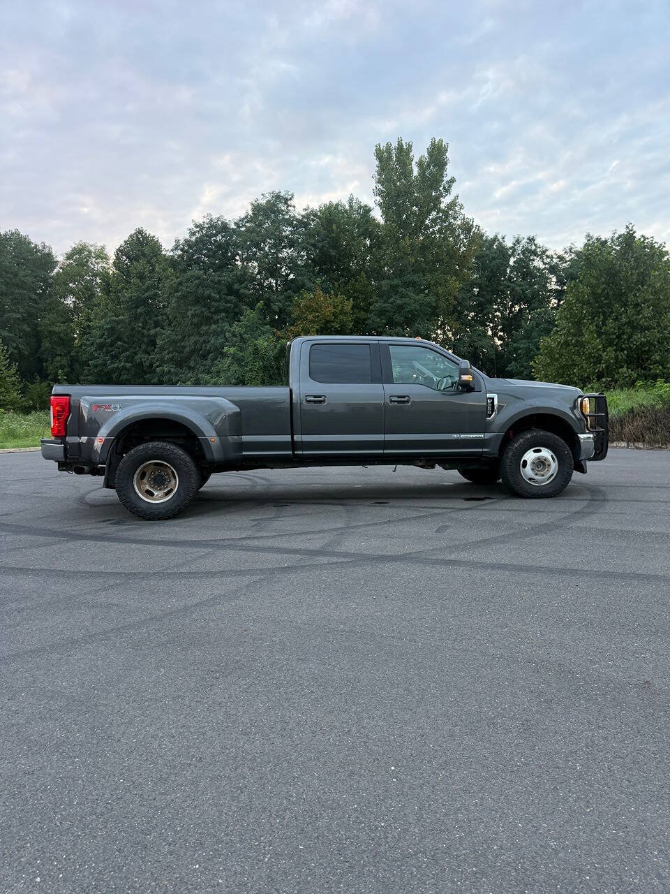 Used 2017 Ford F350 Lariat w/ FX4 Off-Road Package AWD/4WD image 29