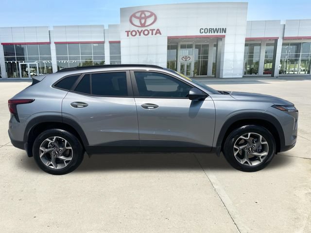 Used 2026 Chevrolet Trax LT w/ Driver Confidence Package FWD image 6
