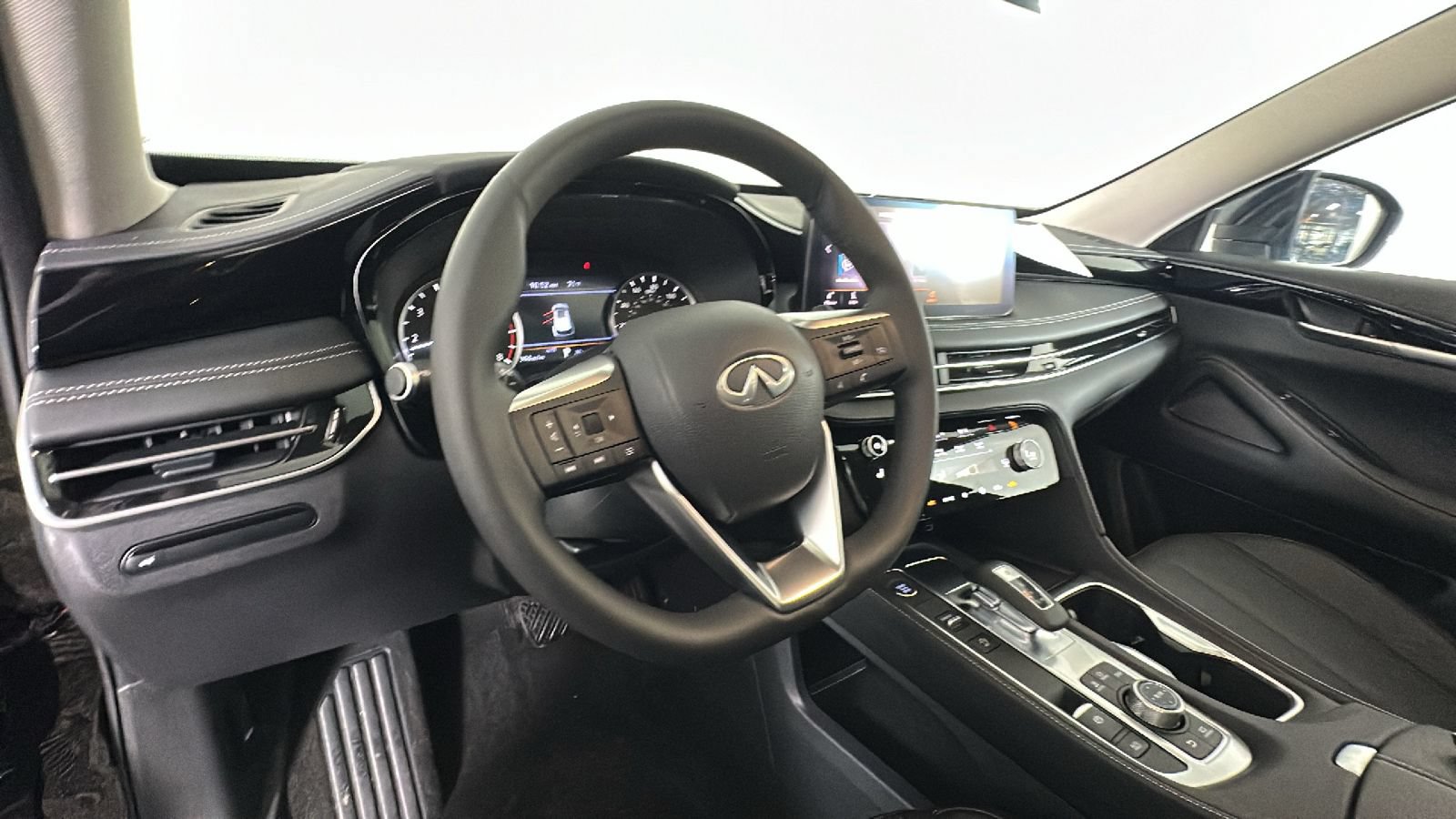 Used 2025 INFINITI QX60 Pure AWD/4WD image 15