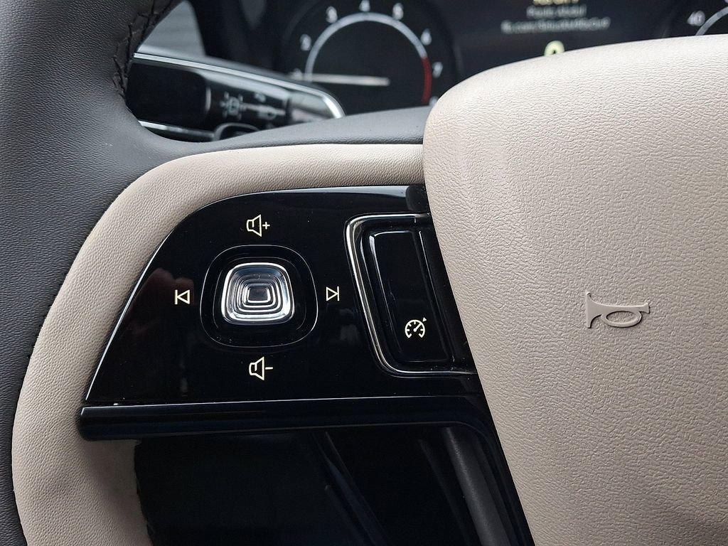 Certified 2022 Lincoln Corsair AWD w/ Equipment Group 101A image 23