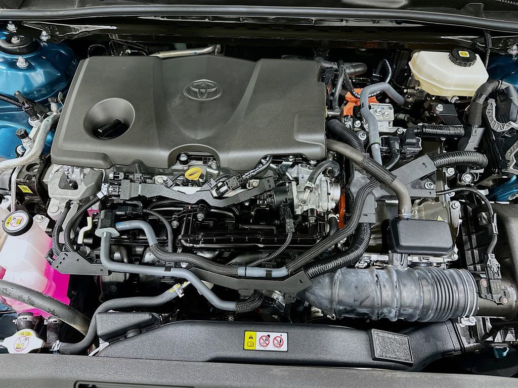 Used 2025 Toyota Camry SE w/ Convenience Package image 29