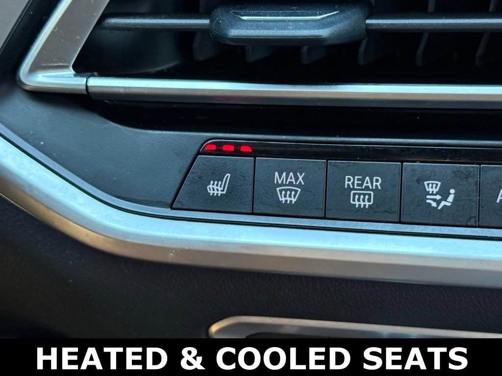 Used 2021 BMW X7 xDrive40i w/ Premium Package image 11