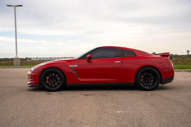 Used 2009 Nissan GT-R Premium AWD/4WD image 4