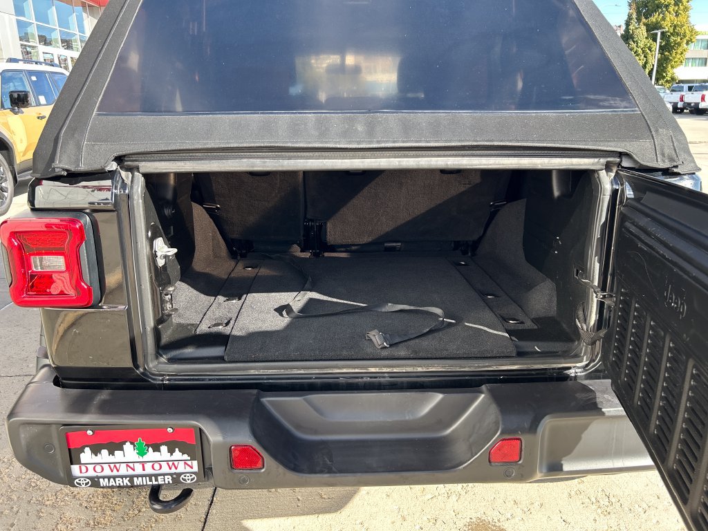 Used 2019 Jeep Wrangler Unlimited Sport S AWD/4WD image 15