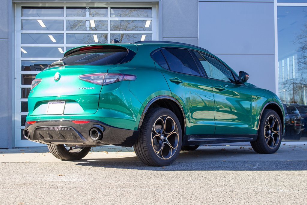 New 2025 Alfa Romeo Stelvio Sprint image 10