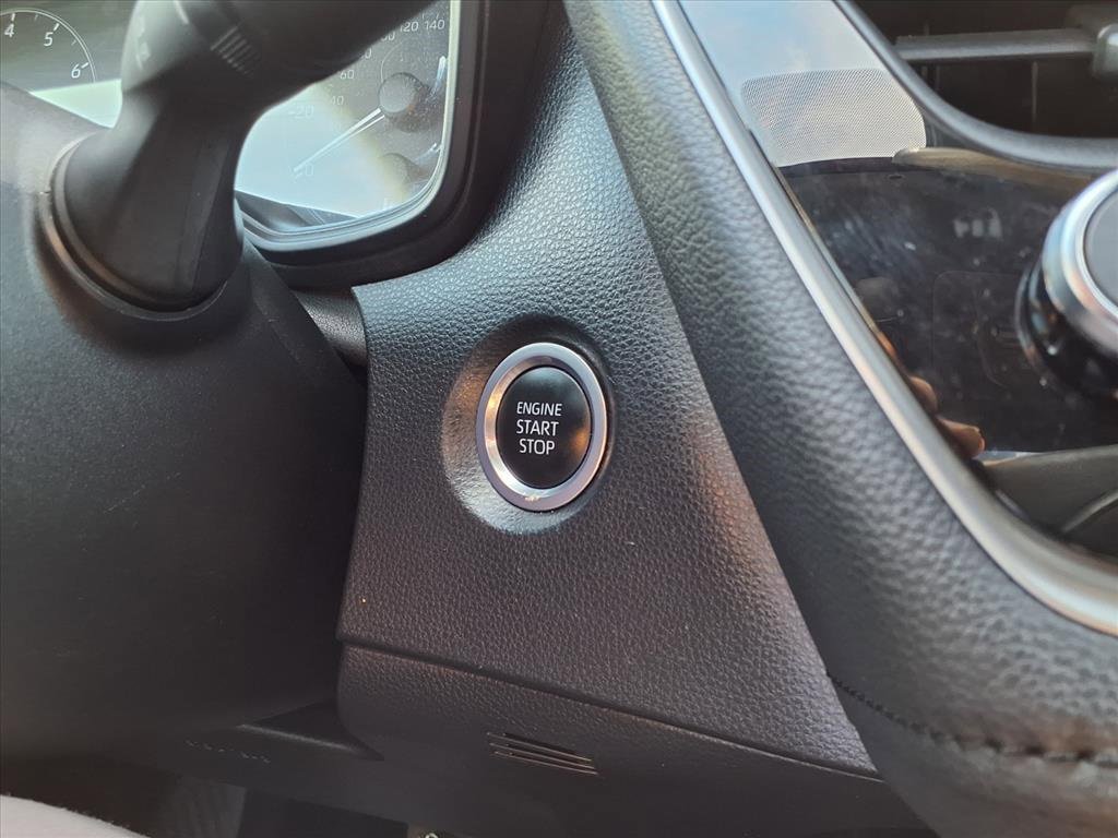Used 2024 Toyota Corolla SE image 5