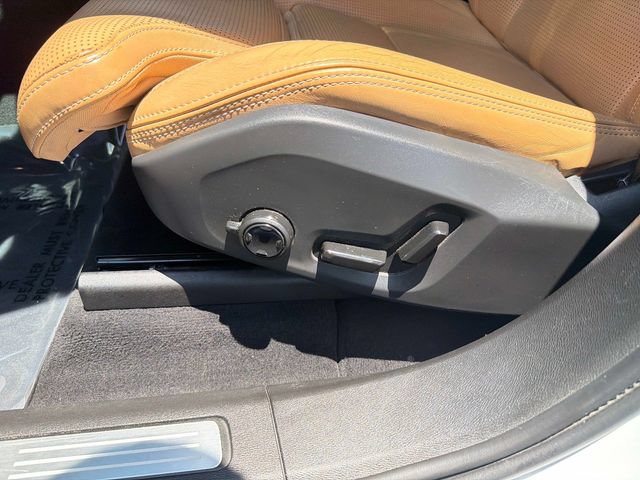 Used 2018 Volvo XC60 T6 Inscription w/ Luxury Seat Package AWD/4WD image 19