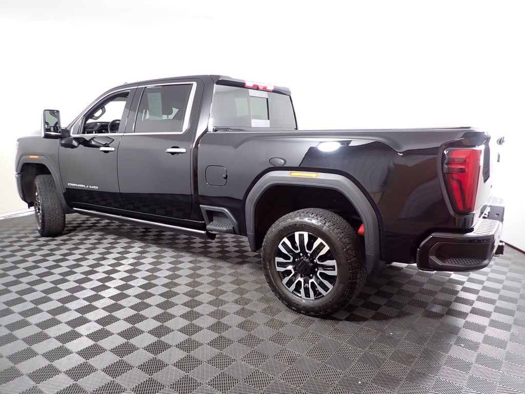 Used 2024 GMC Sierra 2500 Denali Ultimate w/ Snow Plow Prep/Camper Package AWD/4WD image 32