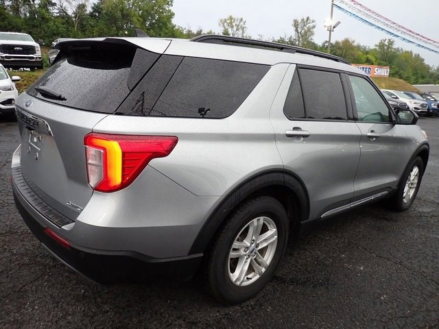 Certified 2023 Ford Explorer XLT w/ Equipment Group 202A image 9