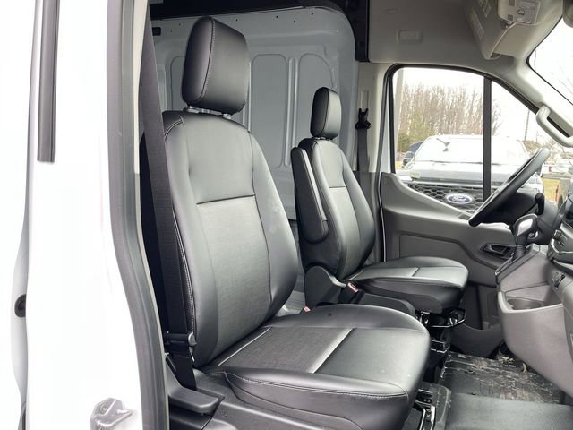 New 2026 Ford Transit 150 148 Medium Roof AWD image 21