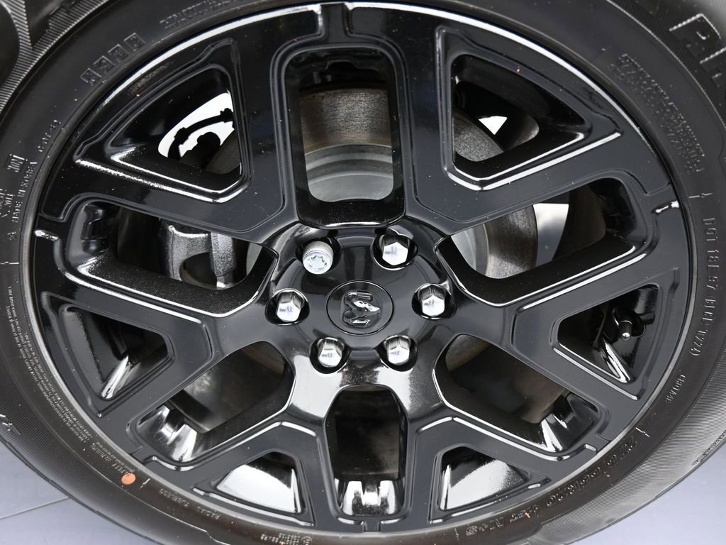 Used 2025 RAM 1500 Laramie image 47